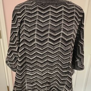 AB Studio Zigzag Black and White Sweater. Poncho Style.